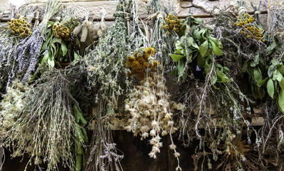 Aromatic dried flowers