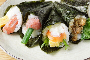 手巻き寿司　和食 © photosomething