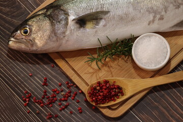 Peixe anchova com Temperos / Anchovy fish with seasonings