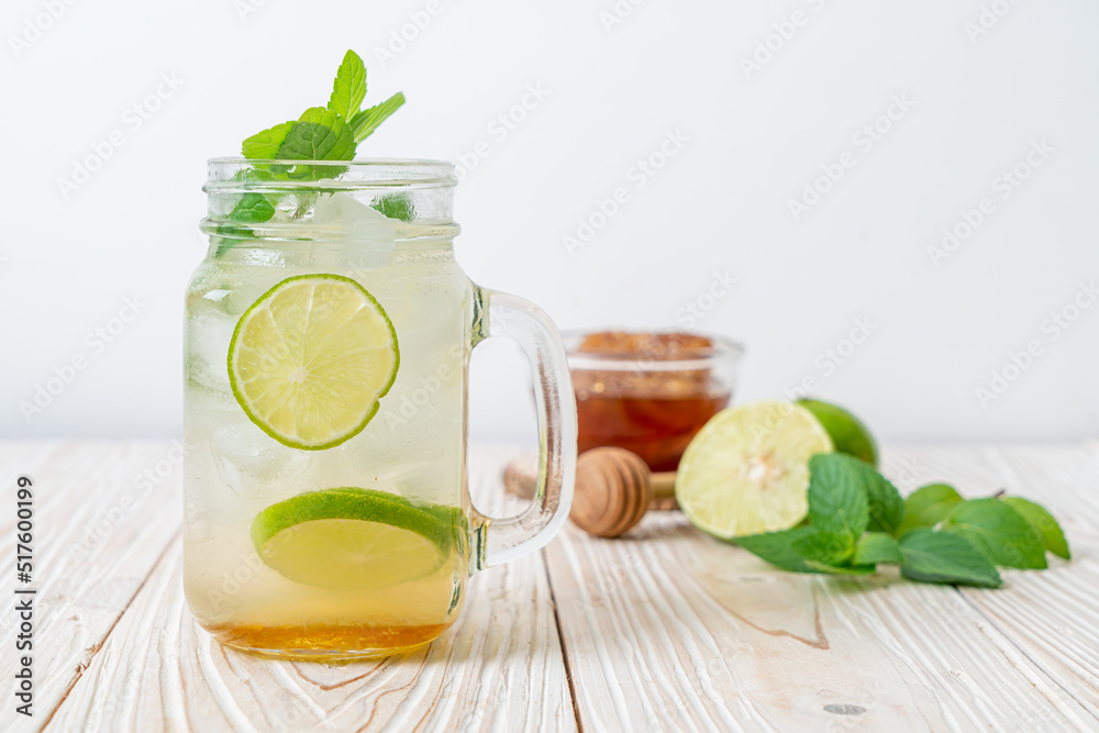 Canvas Prints iced honey and lime soda with mint