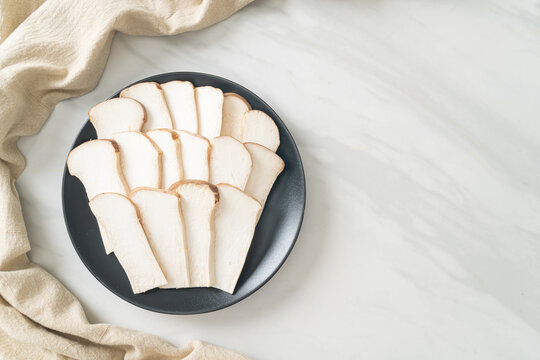 King oyster mushroom or King trumpet mushrooms