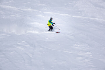 Fototapeta na wymiar man skier at ski slope