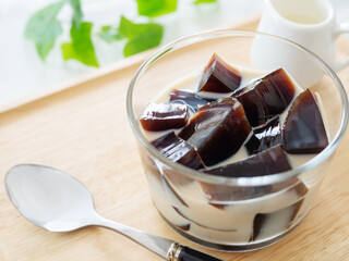 グラスに入ったコーヒーゼリー