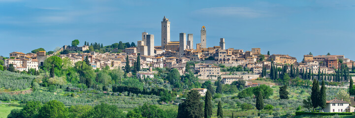 Italy, Tuscany, San Gimignano, Panoramic view of medieval town in summer