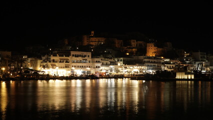 Fototapeta na wymiar Blick auf die Stadt bei Nacht