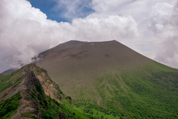 幻想的な山の風景