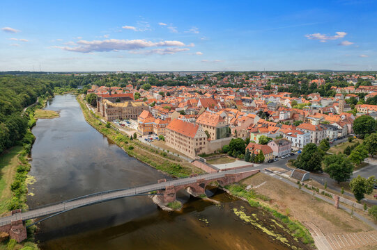 Aussicht auf P&ouml;ppelmannbr&uuml;cke und die Stadt Grimma 