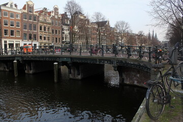 Canal de Amsterdam 