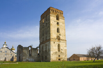 Fototapeta na wymiar Ruins of a defensive tower in Starokonstantinov, Ukraine