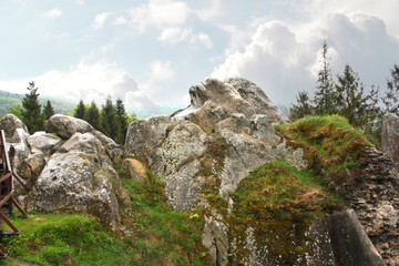 Fototapeta na wymiar Fortress Tustan in the village of Urich, Carpathians, Ukraine
