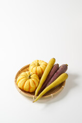 夏の高原野菜　白背景