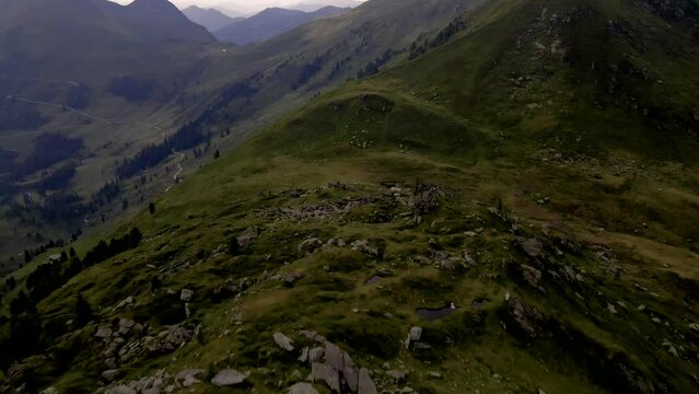 Drohnenflug Berge Zillertal
