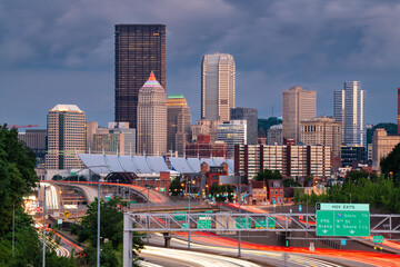 Pittsburgh, Pennsylvania, USA Downtown City Skyline Overlooking Highways