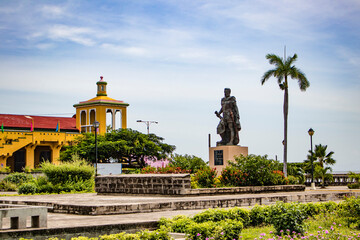 Statue of Cordoba by Lake Nicaragua in Granada, Nicaragua 