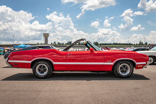 1970 Oldsmobile 442 2 Door Convertible
