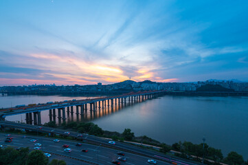 Obraz premium Sunset at. Dongho bridge in Han river Seoul City,South
