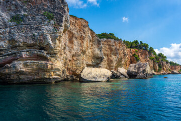 Fototapeta premium Amazing view of Spartines beach during boating in Alonissos island, Greece