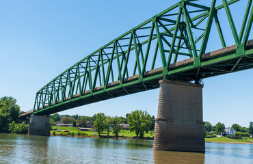 Obraz premium Old Bridge in Marietta, Ohio
