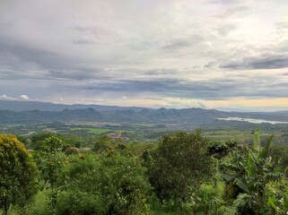 Fototapeta premium view of the mountains