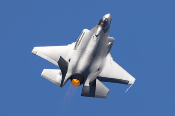 close top view of a F-35A Lightning II  with afterburner on