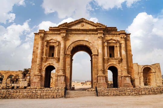 Arch of Hadrian in the ancient Jordanian city of Gerasa, preset-day Jerash, Jordan. It is located about 48 km north of Amman. ancient Roman city of Jerash is one of the main attractions of Jordan.