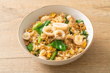 Fried rice with squid or octopus