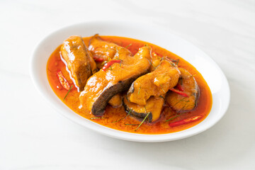 Redtail Catfish Fish in Dried Red Curry Sauce that called Choo Chee