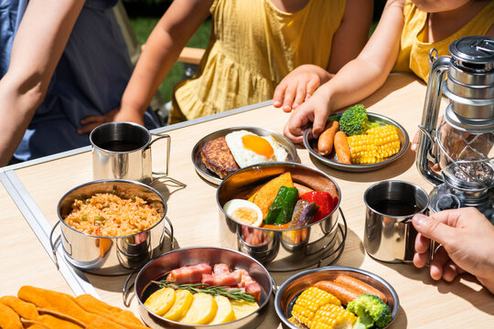 野外炊飯 の画像 4 354 件の Stock 写真 ベクターおよびビデオ Adobe Stock