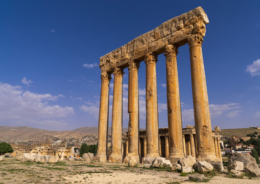Roman temple of Jupiter in the archaeological site, Baalbek-Hermel Governorate, Baalbek, Lebanon