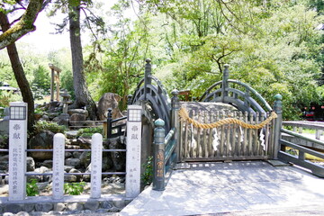 西宮神社 第一殿 西宮大神（ゑびす様） 第二殿 天照大神、大国主大神 第三殿 須佐之男大神