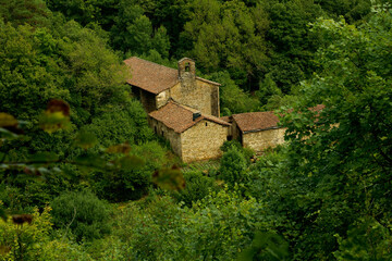 Santuario de Idoia (s.XV-XVI).Isaba.Valle del Roncal. Gran recorrido 11.Cordillera...