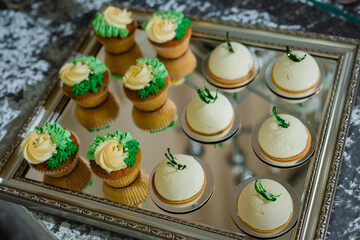 cupcakes with whipped cream