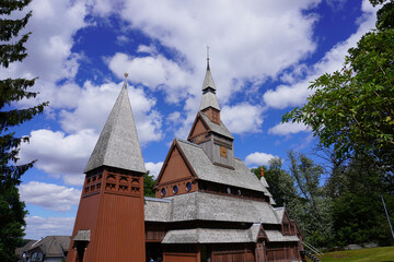 Fototapeta na wymiar Blick auf die Stabkirche in Hahnenklee im Harz