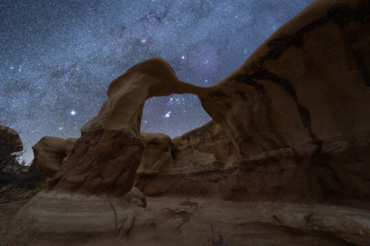 Rock Formations On The Devils Garden Trail