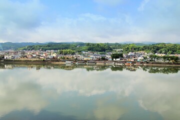 Fototapeta premium 日田市の三隈川風景
