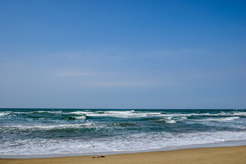 海と波　美しい海と波のイメージ