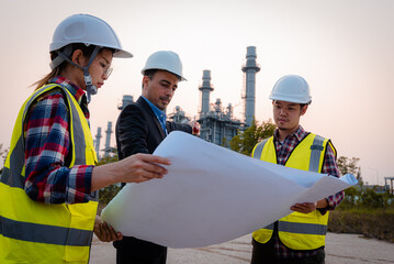 Businessman and engineer meeting and discuss project in working site, Teamwork project concept.