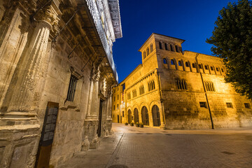 Palacio de los Reyes de Navarra,.Museo en una casa románica del siglo XII, Estella, Navarra,...