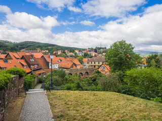 Stadtmauer und Blick über Wernigerode