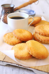 Homemade palets bretons. Salty shortbread Breton cookies and coffee - 518094128