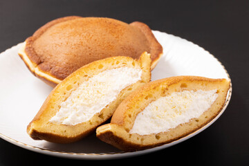 どら焼き　(生クリームチーズ)