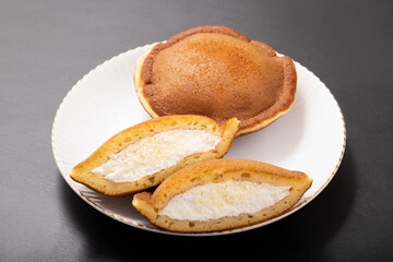 どら焼き　(生クリームチーズ)