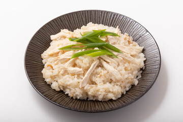 鶏肉飯　台湾風の蒸し鶏入り混ぜご飯　(チーローファン・ジーローハン・ジーローファン)
