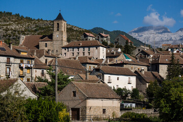iglesia de San Martín de Hecho, siglo XIX, valle de Hecho, pirineo aragones,Huesca,Spain