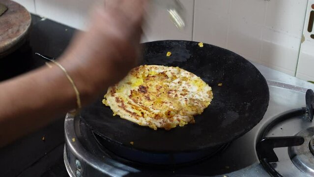 Puranpoli on the occasion of Holi Festival also known as Holige, is an Indian sweet flatbread. Puran puri, Puran poli, Holige, Obbattu, or Bobbattlu, is a traditional Indian sweet.