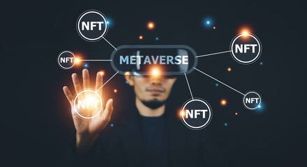 Naklejka premium Businessman wearing VR glasses virtual Global Internet connection NFT on metaverse technology concept Innovation of futuristic.