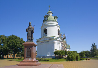 Fototapeta na wymiar Monument to Ioasaf Belgorodskiy and Nicholas Church in Priluki, Ukraine 