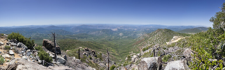 Fototapeta na wymiar Cuyamaca Peak Summit Panorama