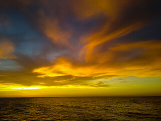 atardecer dorado 2