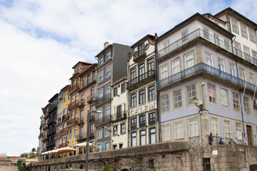 Fototapeta na wymiar Casas en Oporto Portugal 